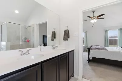 301 Chickasaw Drive, Cleburne, TX 76033 - Photo 35