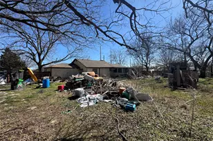 510 S Pecan St, Bells, TX 75414 - Photo 5