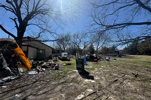 510 S Pecan St, Bells, TX 75414 - Photo 3