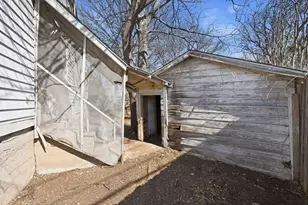 4242 Aero Dr, Dallas, TX 75209 - Photo 27