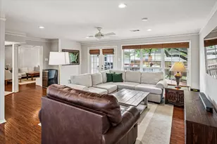 8635 Capri Dr, Dallas, TX 75238 - Photo 15