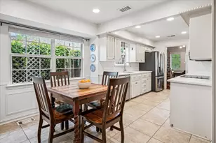 8635 Capri Dr, Dallas, TX 75238 - Photo 17