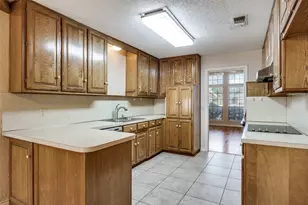 2516 Copper Creek Ln, Carrollton, TX 75006 - Photo 9