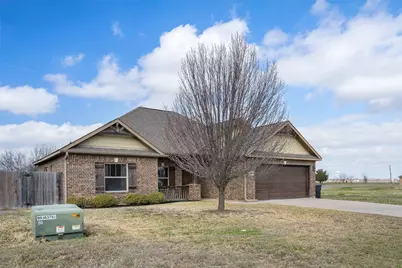 314 W Alene Drive, Mabank, TX 75147 - Photo 1