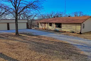 858 Ford Rd, Bowie, TX 76230 - Photo 1