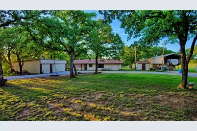 858 Ford Road, Bowie, TX 76230 - Photo 29