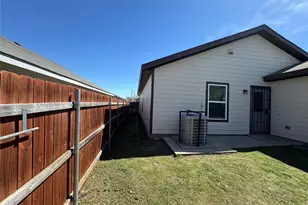 1332 Driess St, Fort Worth, TX 76104 - Photo 5