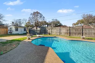 750 Greenhill Ln, Grand Prairie, TX 75052 - Photo 29