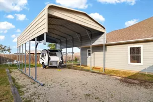 800 E Northside Dr, Pilot Point, TX 76258 - Photo 31