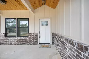 928 Duckenfield, Tyler, TX 75701 - Photo 3