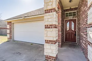 2315 Rogers Ave, Lancaster, TX 75134 - Photo 3