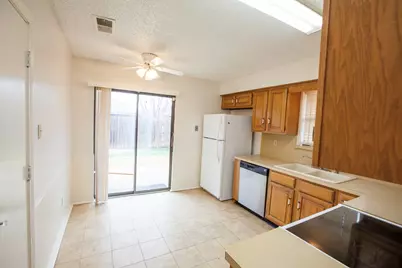 2025 Lorient Drive, Carrollton, TX 75007 - Photo 7