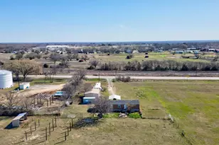 621 S Union St, Whitesboro, TX 76273 - Photo 15