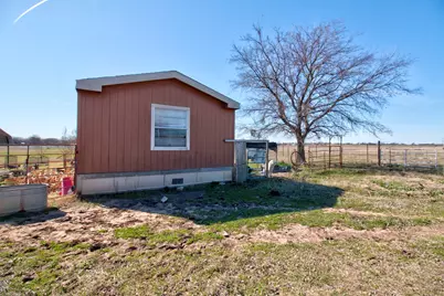 621 S Union Street, Whitesboro, TX 76273 - Photo 9