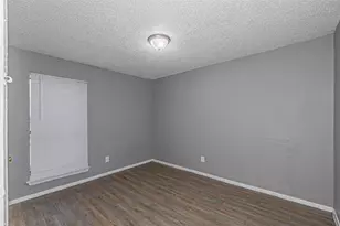 2900 South Fwy, Fort Worth, TX 76104 - Photo 3