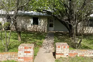 404 McSmith Ct, Granbury, TX 76048 - Photo 3