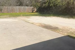 404 McSmith Ct, Granbury, TX 76048 - Photo 23