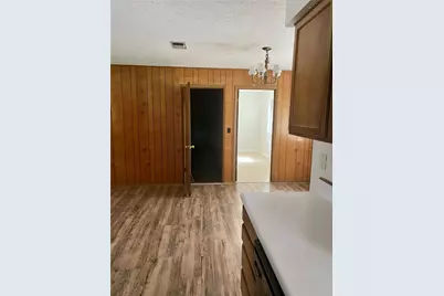 404 McSmith Court, Granbury, TX 76048 - Photo 7