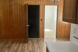 404 McSmith Ct, Granbury, TX 76048 - Photo 7