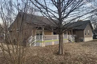 514 Chestnut Dr, Van, TX 75790 - Photo 25