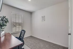 806 Martingale Dr, Nevada, TX 75173 - Photo 5