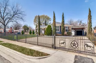 705 Reverchon Dr, Dallas, TX 75211 - Photo 3