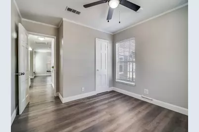 705 Reverchon Drive, Dallas, TX 75211 - Photo 15