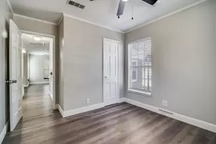 705 Reverchon Dr, Dallas, TX 75211 - Photo 15