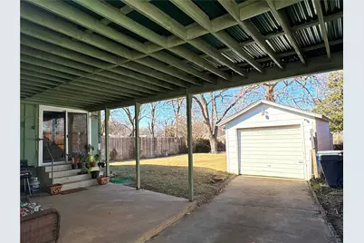 3619 Falls Drive, Dallas, TX 75211 - Photo 15