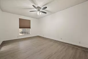 5301 School Hill Cir, Arlington, TX 76017 - Photo 17