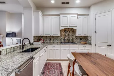 2811 Hood Street #C, Dallas, TX 75219 - Photo 9