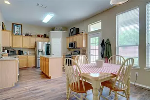 800 Chrissy Creek Ln, Euless, TX 76040 - Photo 7