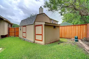 800 Chrissy Creek Ln, Euless, TX 76040 - Photo 23