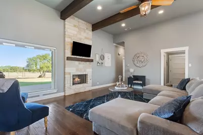 628 Wildflower, McGregor, TX 76657 - Photo 5