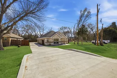 2222 Water Crest Lane, Glenn Heights, TX 75154 - Photo 3