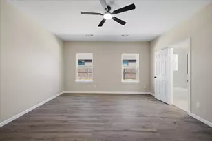 2222 Water Crest Ln, Glenn Heights, TX 75154 - Photo 11