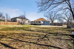 2200 N Hickory St, Sherman, TX 75092 - Photo 29