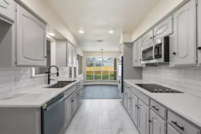 4205 W Pleasant Forest Street, Arlington, TX 76015 - Photo 13