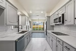 4205 W Pleasant Forest St, Arlington, TX 76015 - Photo 13