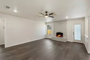 4205 W Pleasant Forest St, Arlington, TX 76015 - Photo 7