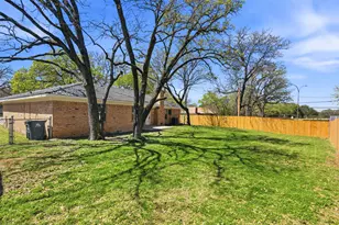 4205 W Pleasant Forest St, Arlington, TX 76015 - Photo 31