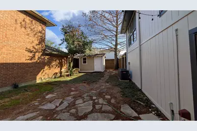 1618 San Francisco Street, Carrollton, TX 75007 - Photo 33