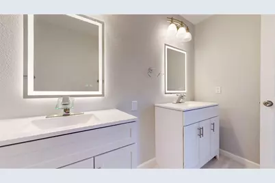 1618 San Francisco Street, Carrollton, TX 75007 - Photo 17