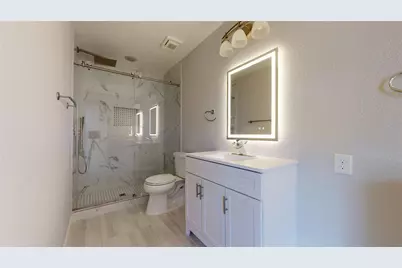 1618 San Francisco Street, Carrollton, TX 75007 - Photo 15