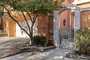 3424 Gillespie, Dallas, TX 75219 - Photo 3