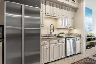 3424 Gillespie, Dallas, TX 75219 - Photo 13