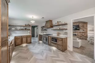 2211 Midhurst Dr, Arlington, TX 76013 - Photo 7