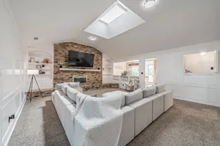 2211 Midhurst Dr, Arlington, TX 76013 - Photo 3