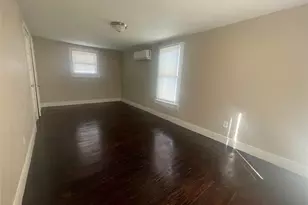 1009 E Humbolt St, Fort Worth, TX 76104 - Photo 5