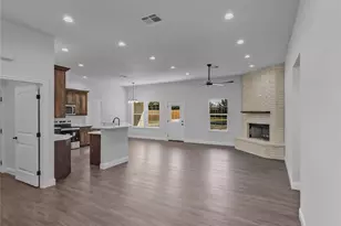 905 W Cardinal St, Ector, TX 75439 - Photo 3